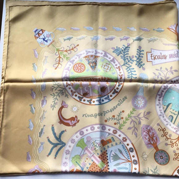 Authentic Hermès 100% Silk 90 cm Scarf “Escales Mediterraneennes” - Picture 6 of 13